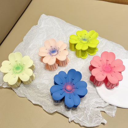 Classic Flower hair clips - 8cm